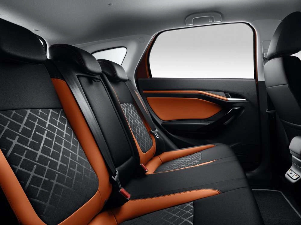 Lada Vesta SW Cross - фото №11