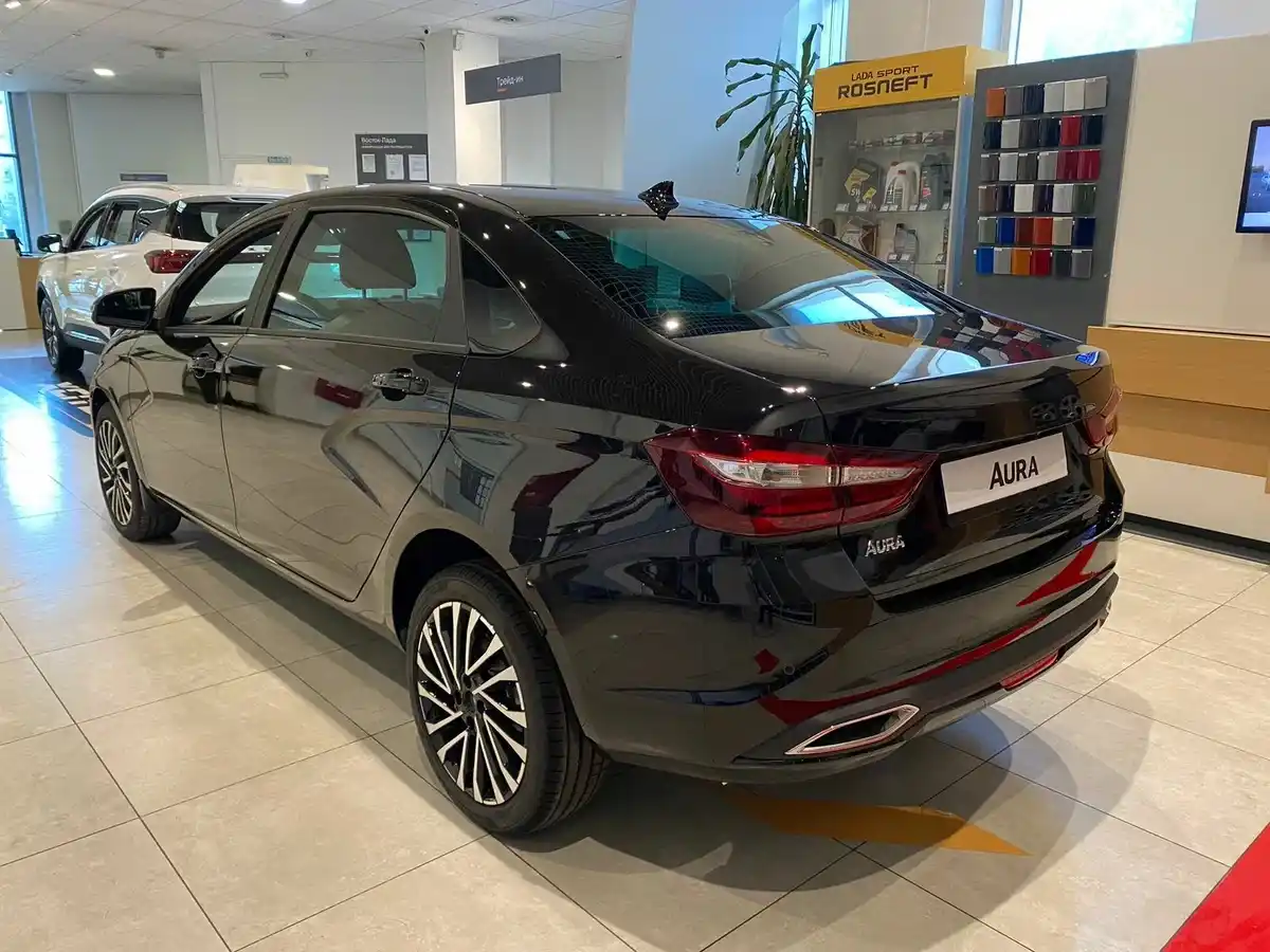 Lada Aura - фото №5