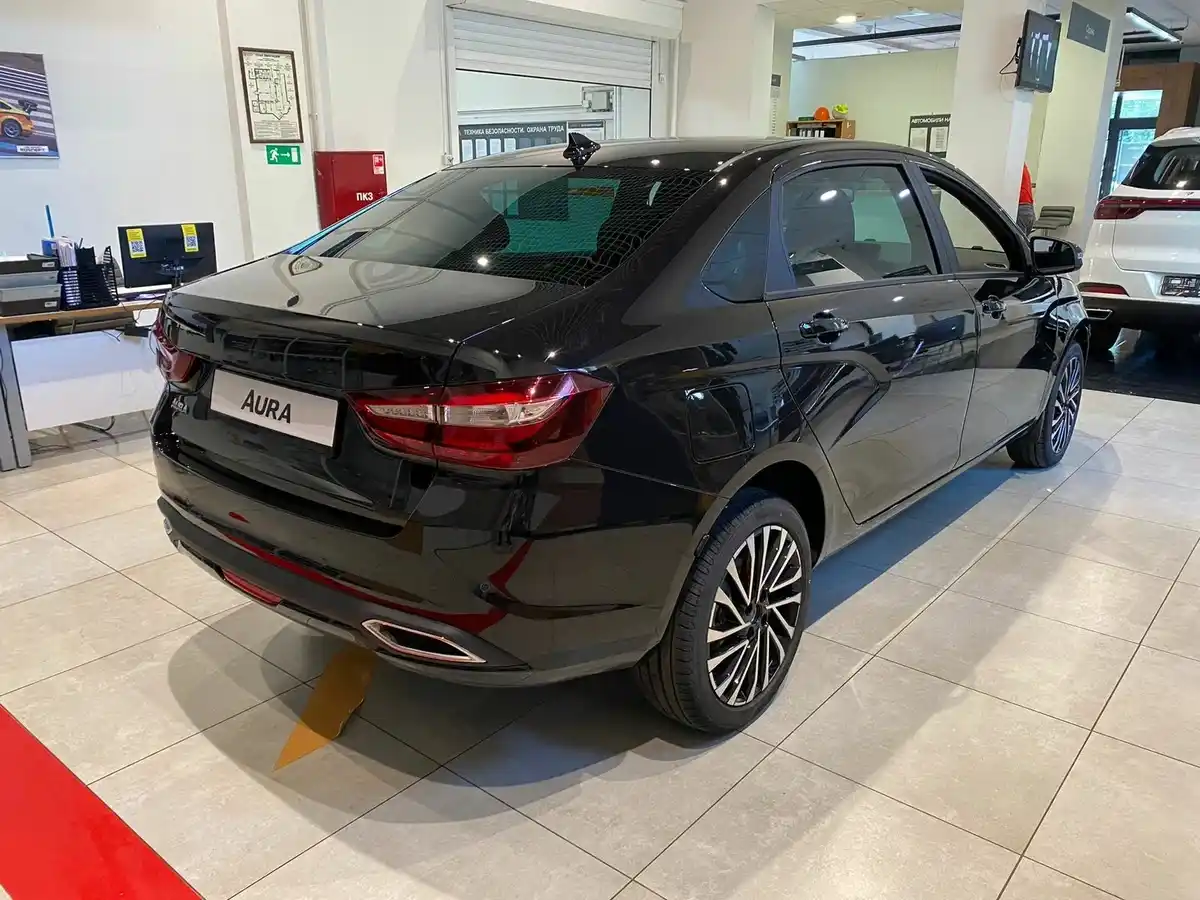 Lada Aura - фото №4