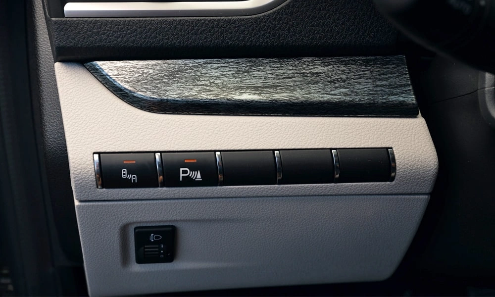 Lada Aura - фото №33