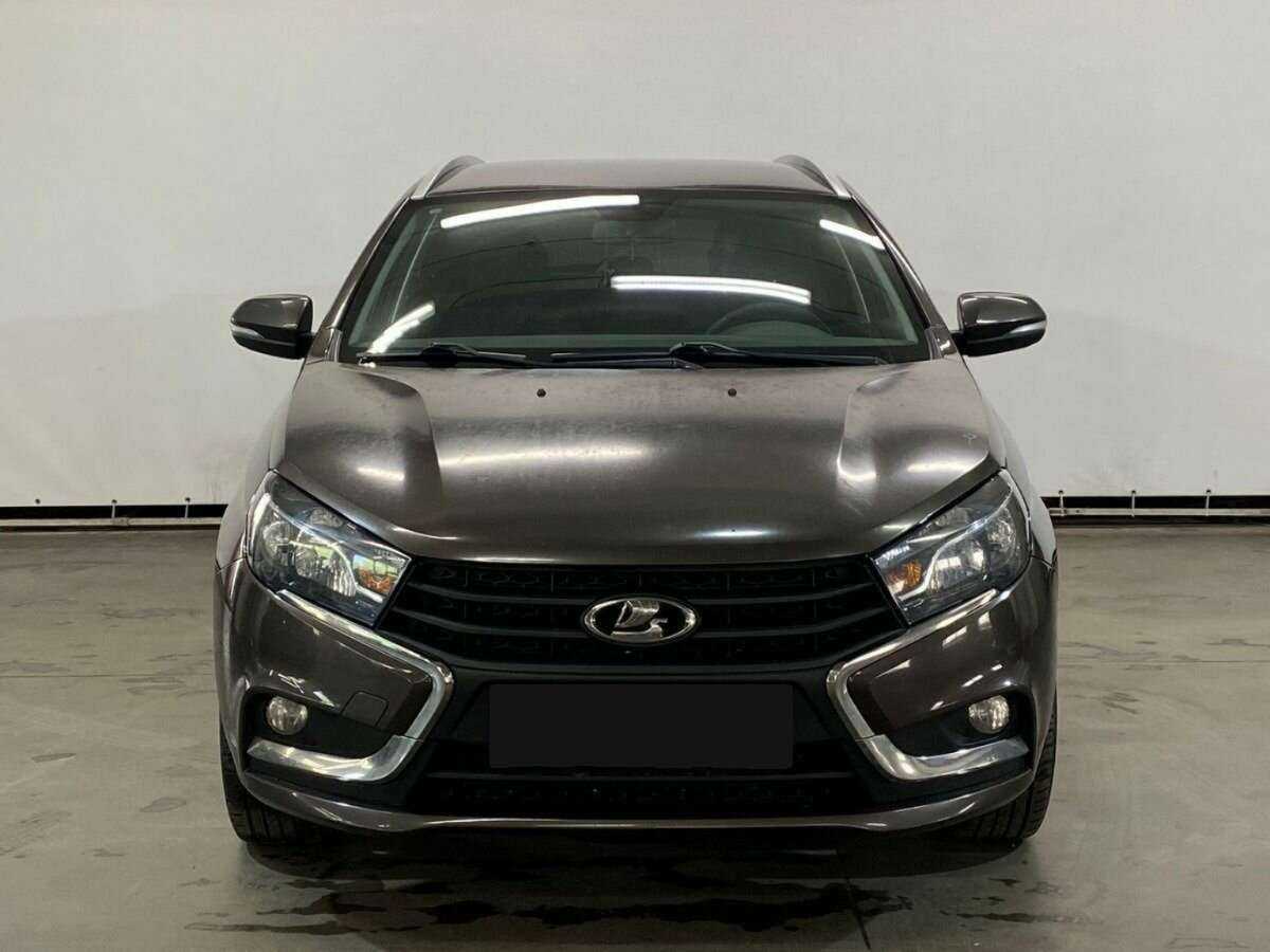 Lada (ВАЗ) Vesta SW, 2018 - фото №2