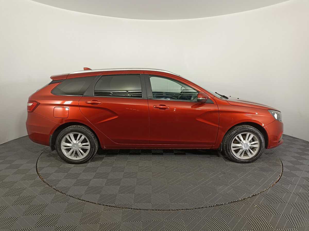 Lada (ВАЗ) Vesta SW, 2019 - фото №4